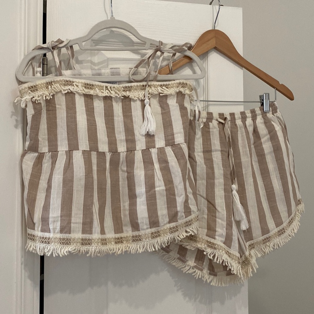 Neutral Stripe Set - Picture 2 of 5